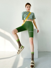Quần legging nữ ngắn ôm dáng hợp thời trang phù hợp với các môn thể thao