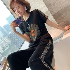 Bộ đồ thể thao giản dị họa tiết hoa cúc thời trang dành cho nữ