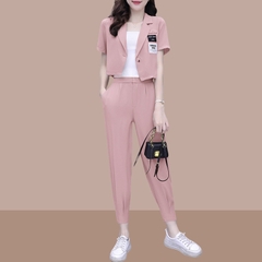 Bộ đồ vest tay ngắn quần dài kiểu dáng phương Tây, phong cách thời trang nữ tính