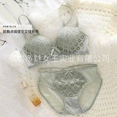 Bộ đồ lót nữ kẻ sọc, không có gọng thép, thiết kế dây co giãn
