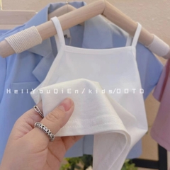 Bộ đồ ba mảnh kiểu dáng phương Tây dành cho bé gái