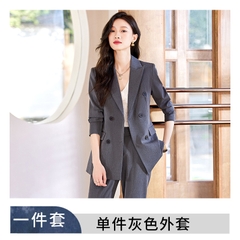 Bộ đồ vest cao cấp với thiết kế hai hàng khuy sang trọng, phong cách công sở dành cho nữ