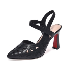 Giày sandal cao gót nữ bít đầu phối họa tiết hoa trẻ trung