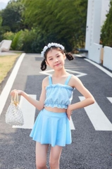 Bộ đồ bơi hai mảnh áo hai dây phối với váy thời trang chống nắng, mau khô dành khô bé gái