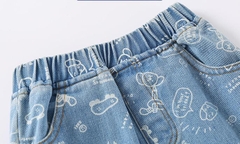 Quần short denim in họa tiết hoạt hình cho bé trai