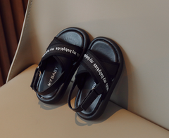 Giày sandal phong cách Hàn Quốc dành cho học sinh