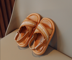Giày sandal phong cách Hàn Quốc dành cho học sinh