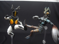 MÔ HÌNH  Ultraman - Zetton - S.H.Figuarts (Bandai) FIGURE CHÍNH HÃNG