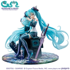 [PRE ORDER] MÔ HÌNH Kidou Senshi Gundam 00 - Piapro Characters - Haro - Hatsune Miku - Gundam x Miku Anniversary Special Project - Lucrea - 1/7 (MegaHouse) FIGURE CHÍNH HÃNG