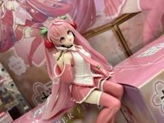 MÔ HÌNH Hatsune Miku - Vocaloid - Noodle Stopper Figure - Sakura, 2024 Ver. (FuRyu) CHÍNH HÃNG