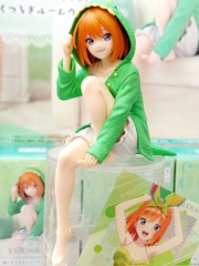 MÔ HÌNH Nakano Yotsuba - Eiga Gotoubun no Hanayome - Noodle Stopper Figure - Kutsurogi Roomwear ver. (FuRyu) FIGURE CHÍNH HÃNG
