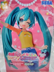 MÔ HÌNH Hatsune Miku - Oshare Majo: Love and Berry - Piapro Characters - Desktop×Decorate Collections - Love Ishou Ver. (SEGA) FIGURE CHÍNH HÃNG
