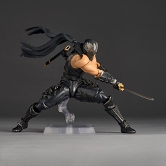 MÔ HÌNH Ryu Hayabusa - Ninja Gaiden 3: Razor's Edge - Amazing Yamaguchi - Revoltech (NR087) (Kaiyodo) FIGURE CHÍNH HÃNG