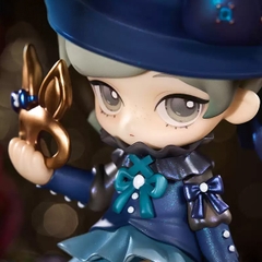 [PRE ORDER] MÔ HÌNH Vertin - Reverse: 1999 - Reverse: 1999 Suitcase Masquerade Re:Q Chibi Figurine Series - The Long-Eared Watchmaker (Bluepoch) FIGURE CHÍNH HÃNG