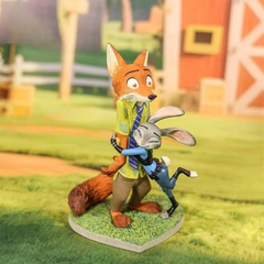 MÔ HÌNH Nick & Judy - Zootopia - Disney Showcase - Nick & Judy Zootopia Valentine (Enesco) FIGURE CHÍNH HÃNG