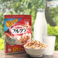 Ngũ Cốc Trái Cây Calbee Nhật Bản [Tặng Thêm 50g] 800G Ăn Kiêng Giảm Cân, Sữa Chua Dinh Dưỡng Ăn Sáng OLEAF - Ngũ Cốc Sấy