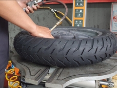 100/90-10 MICHELIN Thái PILOT STREET 2