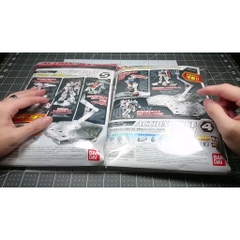 Giá trưng bày Gundam Action Base 4 Display HG RG MG trong suốt Bandai 4573102588142