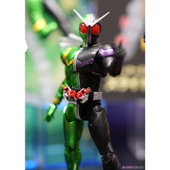 Mô hình lắp ráp Figure-rise Standard Kamen Rider Double Cyclone Joker Bandai