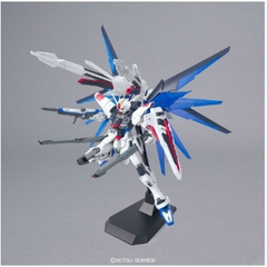Mô Hình Lắp Ráp MG Gundam Freedom Ver 2.0 Model (Tặng Đế Base + Decal)