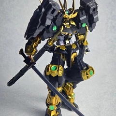 Mô Hình Lắp Ráp WM61846 HG 1/144 Astray Sengoku Heretic Black Gold 4 Kiếm