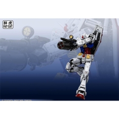 Mô Hình Lắp Ráp MG RX-78-2 Ver 2.0 Fat Cat 1/100 BL ( Bản tăng kích thước của RG 2.0)