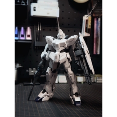 Mô Hình Lắp Ráp MGEX Unicorn Gundam 2202 - Tặng Kèm Màu Clear