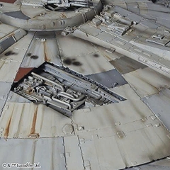 Mô hình Lắp Ráp Bandai Star Wars 1/72 Perfect Grade Millennium Falcon [2375614]