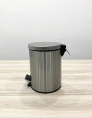 Thùng rác chân đạp 8L SB08 có giảm âm