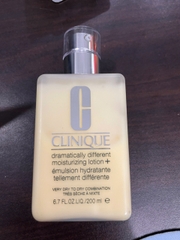 Kem dưỡng Clinique Dramatically Different Moisturizing