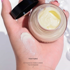 Kem Lót Dưỡng Ẩm Bobbi Brown Vitamin Enriched Face Base