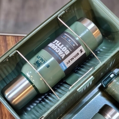 Bình Giữ Nhiệt Cắm Trại Stanley The Legendary Classic Personal 730ml