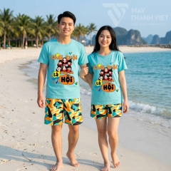 Đồng phục đi biển cho nhóm trẻ trung, nổi bật trên bãi biển