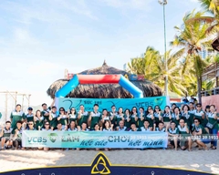 Đồng Phuc Đi Biển Teambuiding Ngân Hàng Vietcombank - Đồng Phục May Thành Việt