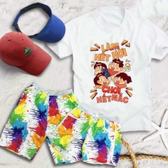 Áo phông trắng đi du lịch