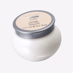 Kem Dưỡng Thể Hương Nước Hoa Eclat Femme Weekend Perfumed Body Cream – 42885 Oriflame
