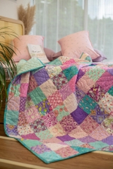 Chăn ghép vuông, chần máy, mầu tím tro, size 1,3X1,6m