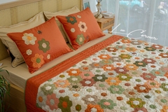 Bộ chăn ghép vải hình lục giác cạnh 3cm, tone màu cam đất, chần tay, size 2x2,2