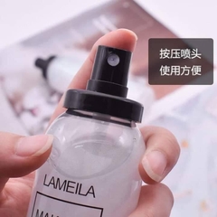 Xịt Khoá Nền Trang Điểm Lameila Quicksand Makeup Spray Chai 150ml