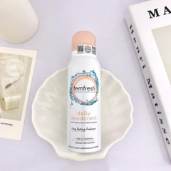 Xịt Khử Mùi Femfresh Deodorant Spray Thơm Mát Vùng Kín Lưu Hương 24h Anh 125ml