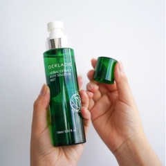 Xịt Mụn Lưng Derladie Herbal Extract Body Solution Mist Mờ Thâm Giảm Viêm Nang Lông Hàn Quốc 150ml