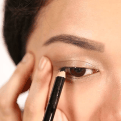 Chì Kẻ Mắt Catrice Kohl Kajal Waterproof  Đầu Kẻ Mềm Dễ Tán Tạo Đường Sắc Nét Lâu Trôi