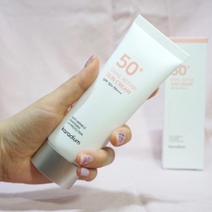 Kem Chống Nắng Karadium Snail Repair Sun Cream Tuýp 70ml