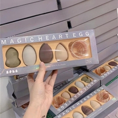 Set 4 Mút Tán Nền Hold Live Giúp Nền Mỏng Mịn Lâu Trôi Kèm Cốc Đựng