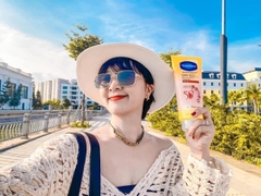 Dưỡng Thể Vaseline Healthy Bright 50X SPF50+ Tuýp 300ml