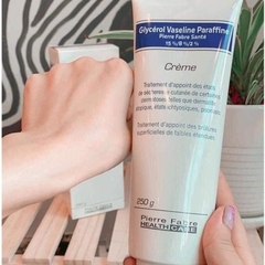 Kem Glycerol Vaseline Mờ Sẹo Liền Da Chống Nẻ Paraffine Creme Pháp 250g
