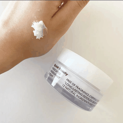Kem Khử Mùi Ngăn Mồ Hôi Quick Beauty Medicated Deodorant Cream Nhật Bản