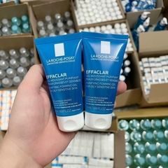 Sữa Rửa Mặt La Roche Posay Dạng Gel Nhẹ Dịu Cho Da Dầu Mụn Nhạy Cảm