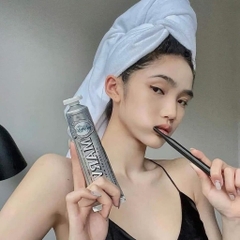 Kem Đánh Răng Marvis Siêu Sạch Mảng Bám Trắng Răng Thơm Miệng Ý - 85ml