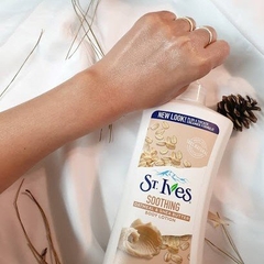 Dưỡng Thể ST.Ives Dưỡng Ẩm Sáng Da Body Lotion